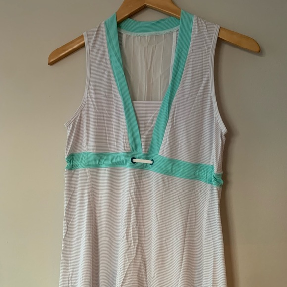 Rare!! Lululemon Run Flowthru Dress - Picture 4 of 11